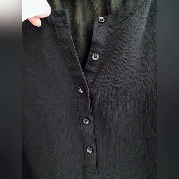 Candie's semi-sheer black adjustable sleeve tunic size xs, textured, relaxed fit - Picture 2 of 9